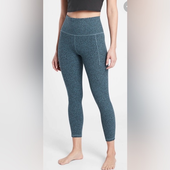 Athleta Pants - Athleta Stash Salutation Tight